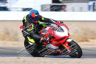 media/Jan-08-2022-SoCal Trackdays (Sat) [[1ec2777125]]/Turn 15 Inside (950am)/